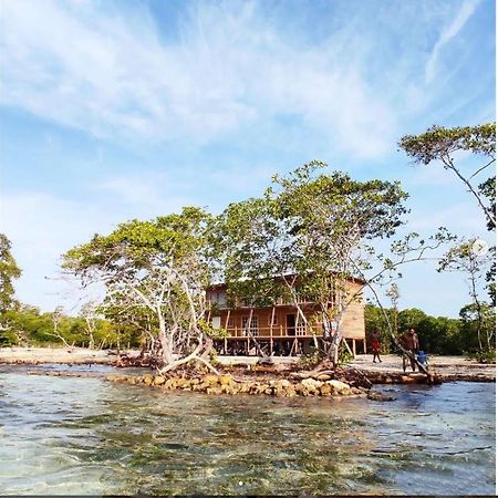 Hostel Villa Luz Beach Tintipan Island Exterior foto