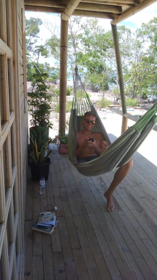 Hostel Villa Luz Beach Tintipan Island Exterior foto