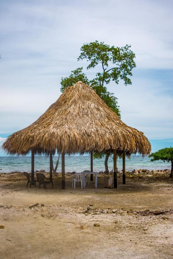 Hostel Villa Luz Beach Tintipan Island Exterior foto